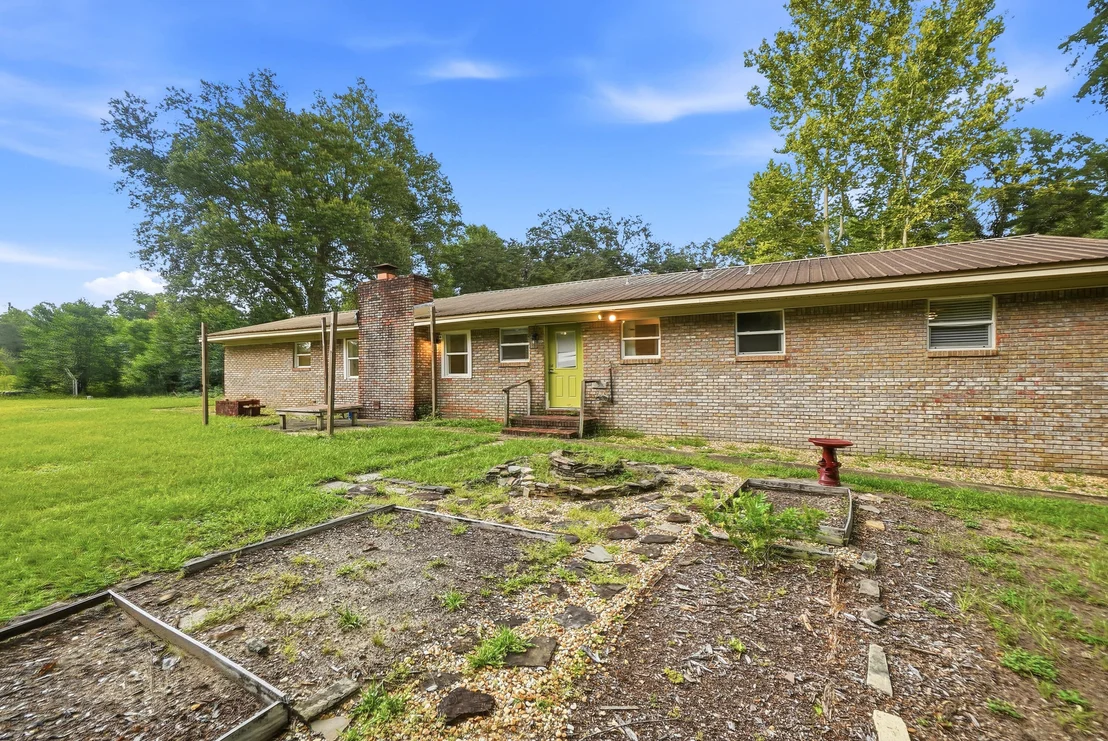 Photo of 3174 Earl Kennedy Road