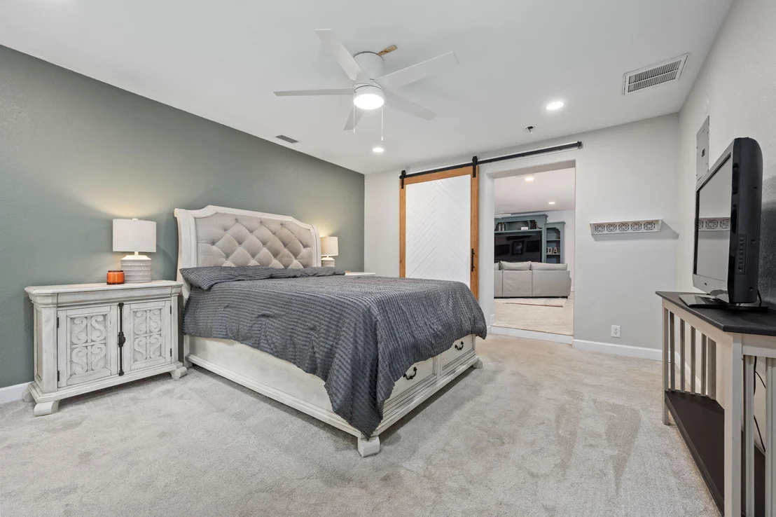Photo of 255 Edge Avenue
