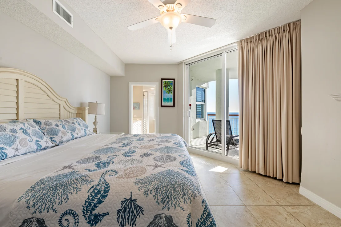 Photo of Unit PH2E at 8501 Gulf Boulevard