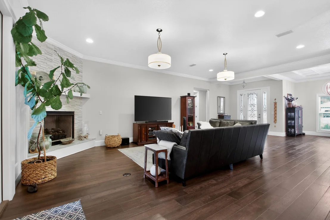 Photo of 4809 Grove Street