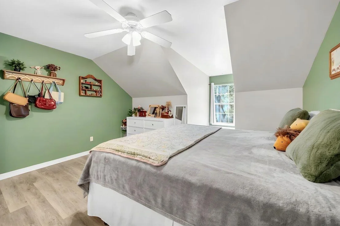 Photo of 4423 Windlake Drive