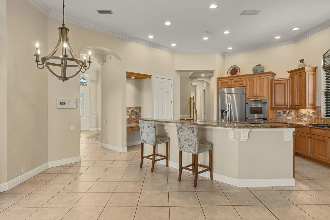 Photo of 4327 Stonebridge Road
