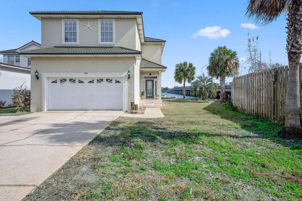 Photo of 901 Lighthouse Road