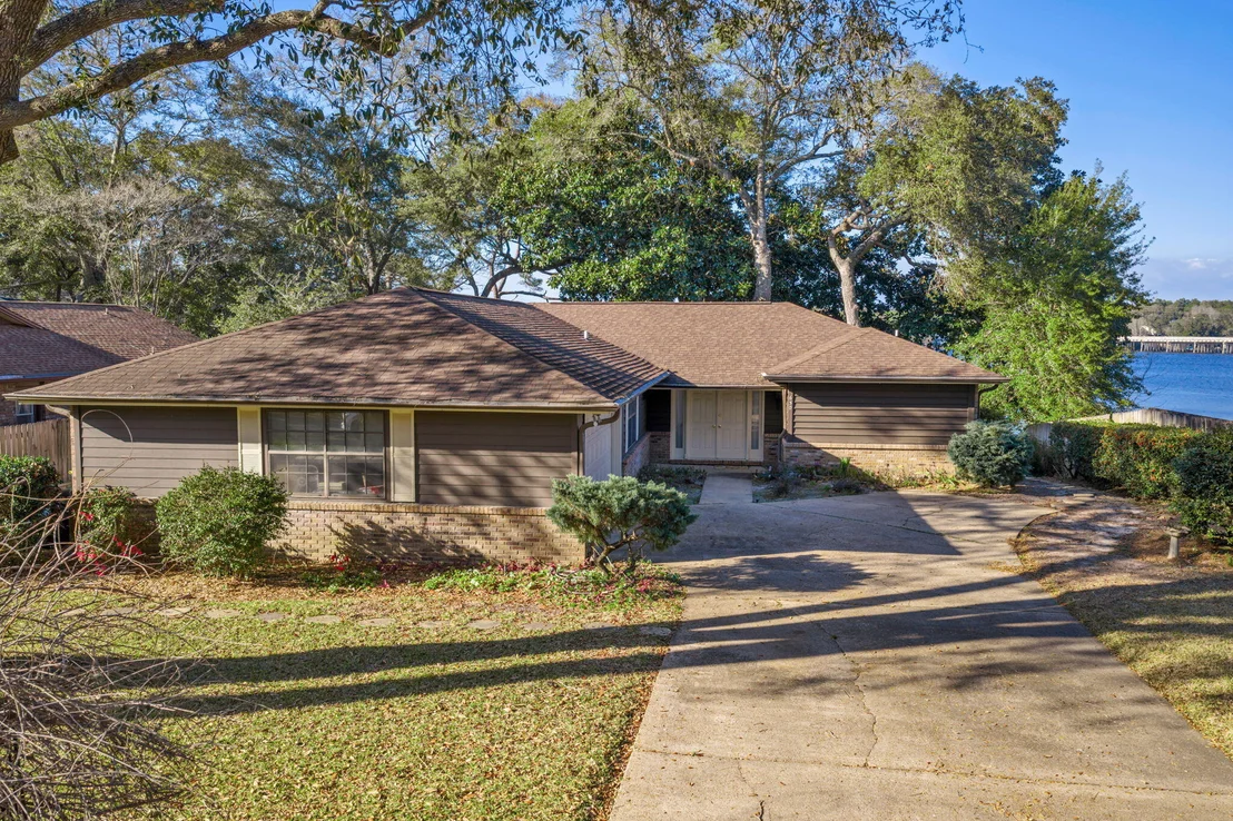 Photo of 630 Sailboat Drive