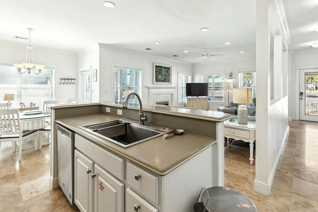 Photo of 4473 Ocean View Drive