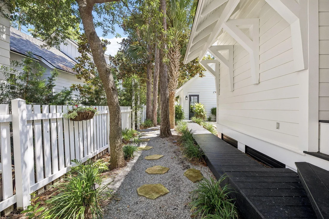 Photo of 173 Cannonball Lane