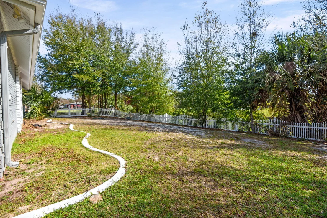 Photo of 83 Lake Lorraine Circle