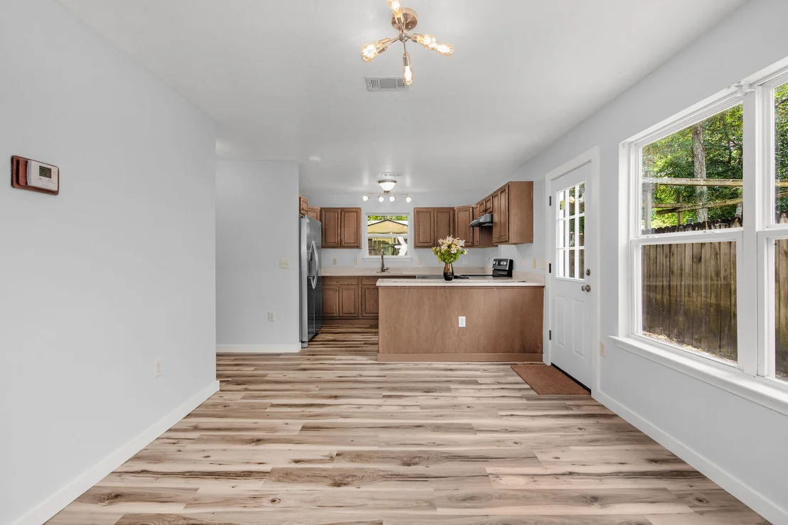 Photo of 609 E Edney Avenue
