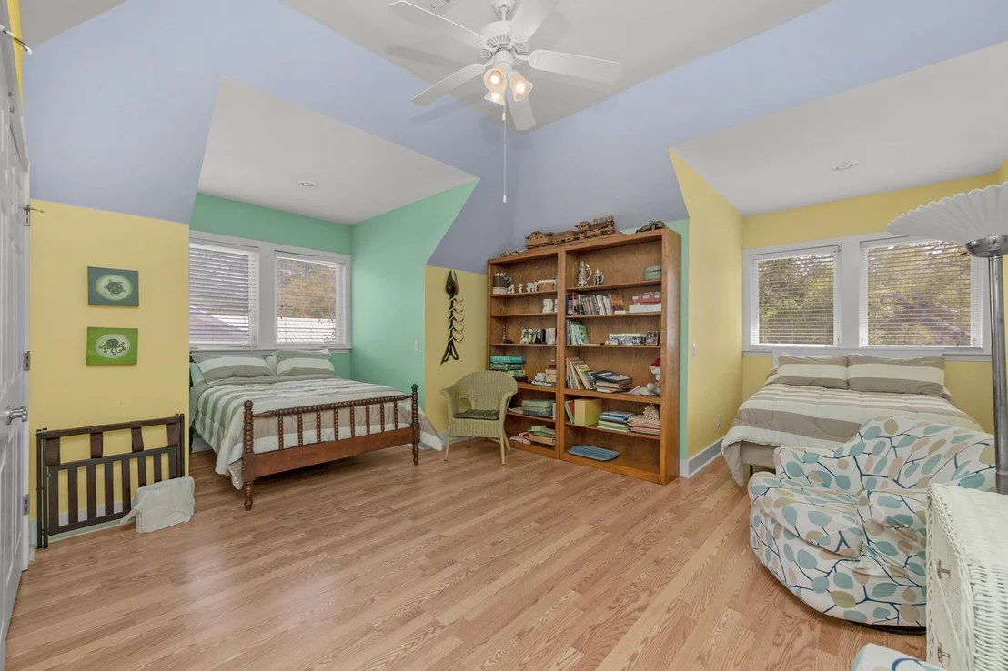 Photo of 1422 Lagrange Road