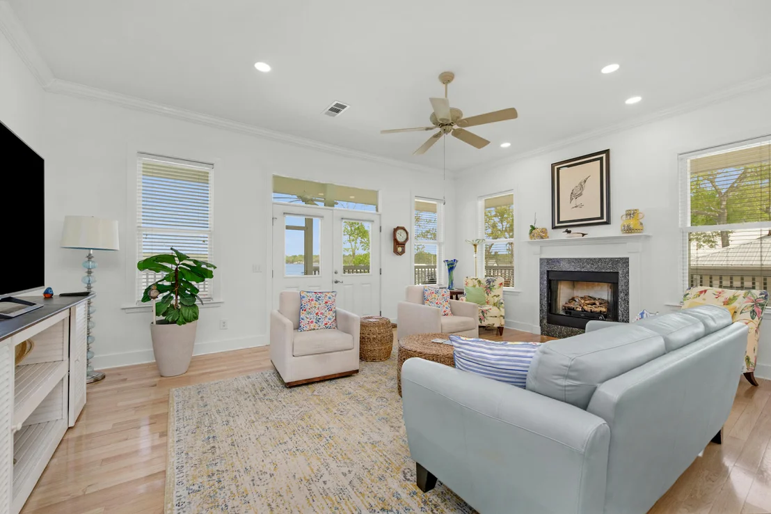Photo of 1422 Lagrange Road