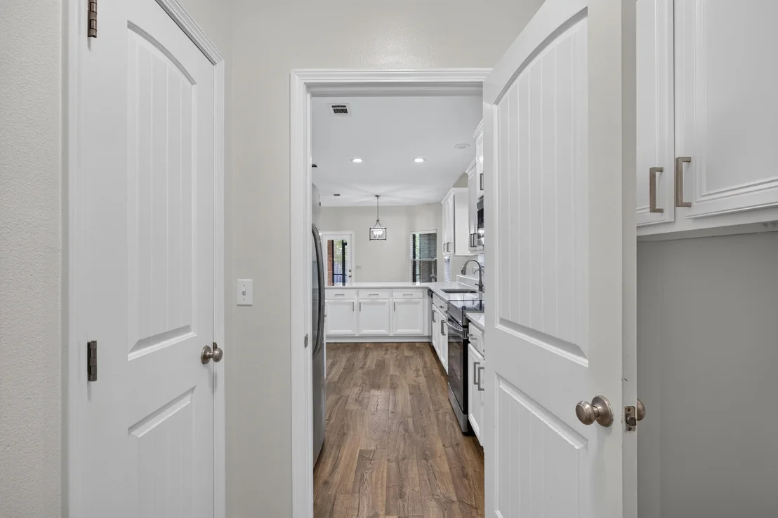 Photo of 726 Cocobolo Drive