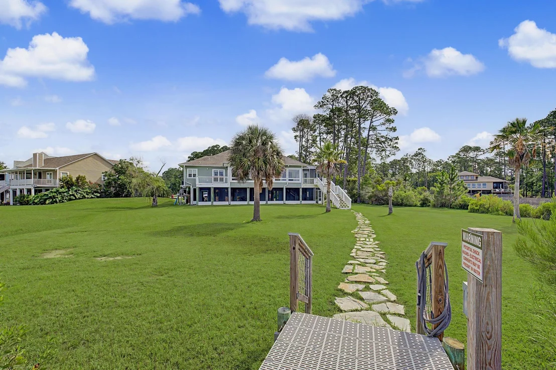 Photo of 4501 Bayside Drive