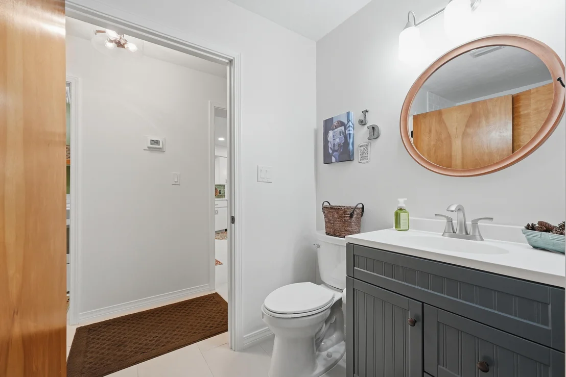 Photo of 5845 White Oak Drive