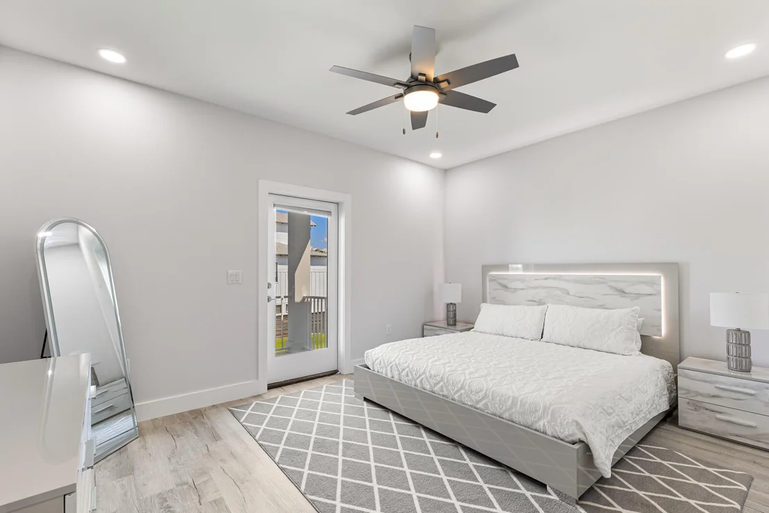 Photo of 39 Charlotte Avenue