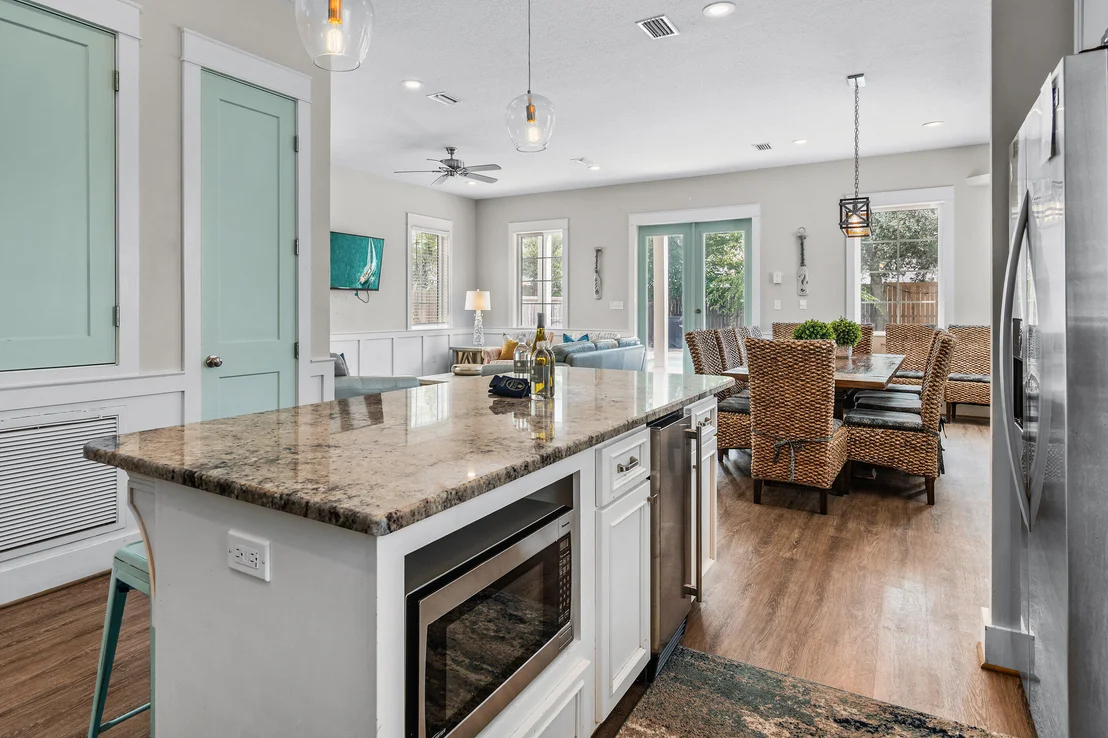 Photo of 240 Driftwood Road