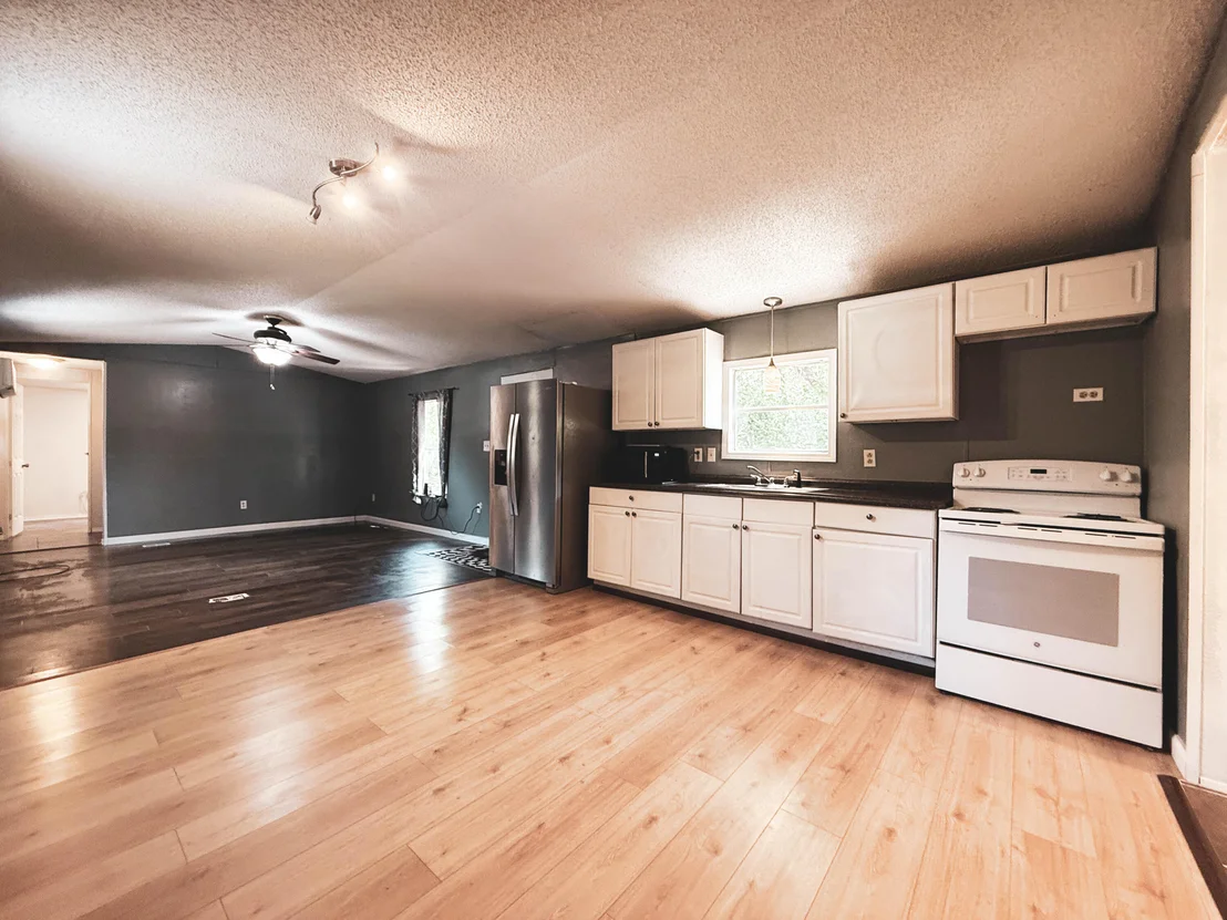 Photo of 4253 Third Avenue