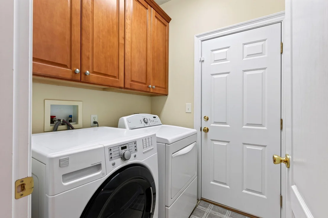 Photo of 601 W Lynn Brook