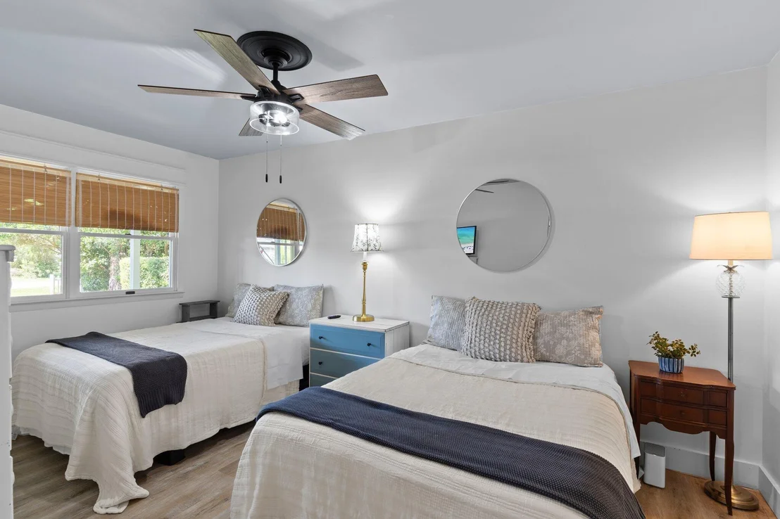 Photo of 850 Forest Shore Drive