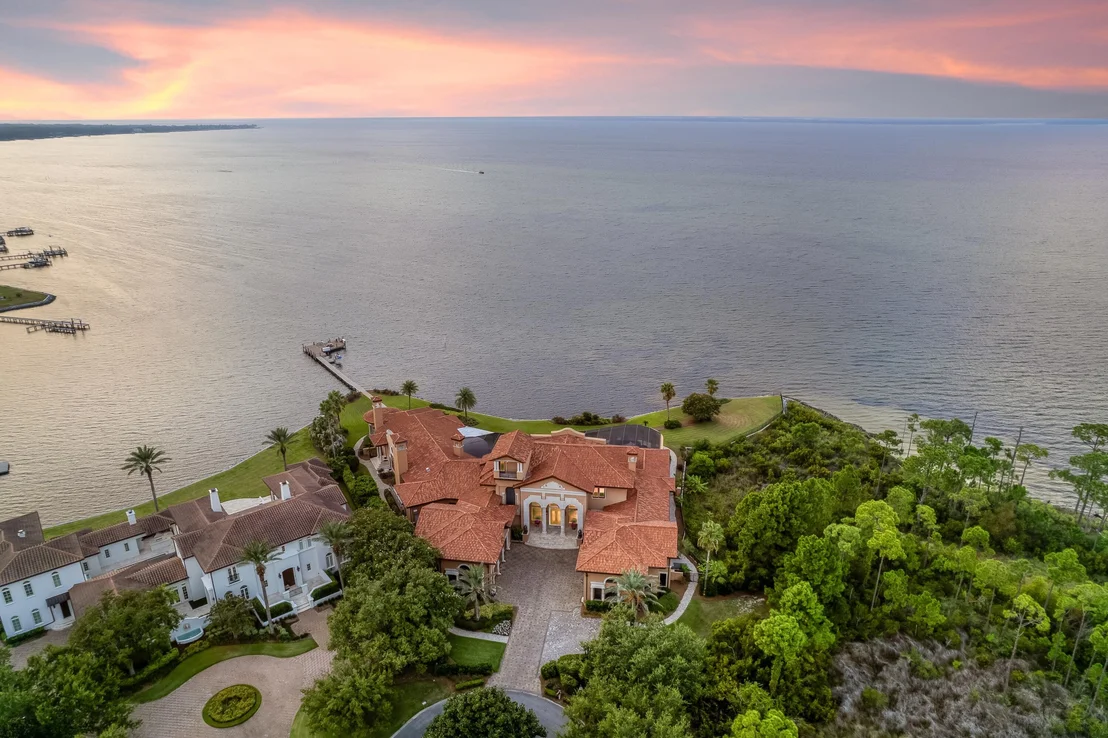 Photo of 4300 Breakwater Drive