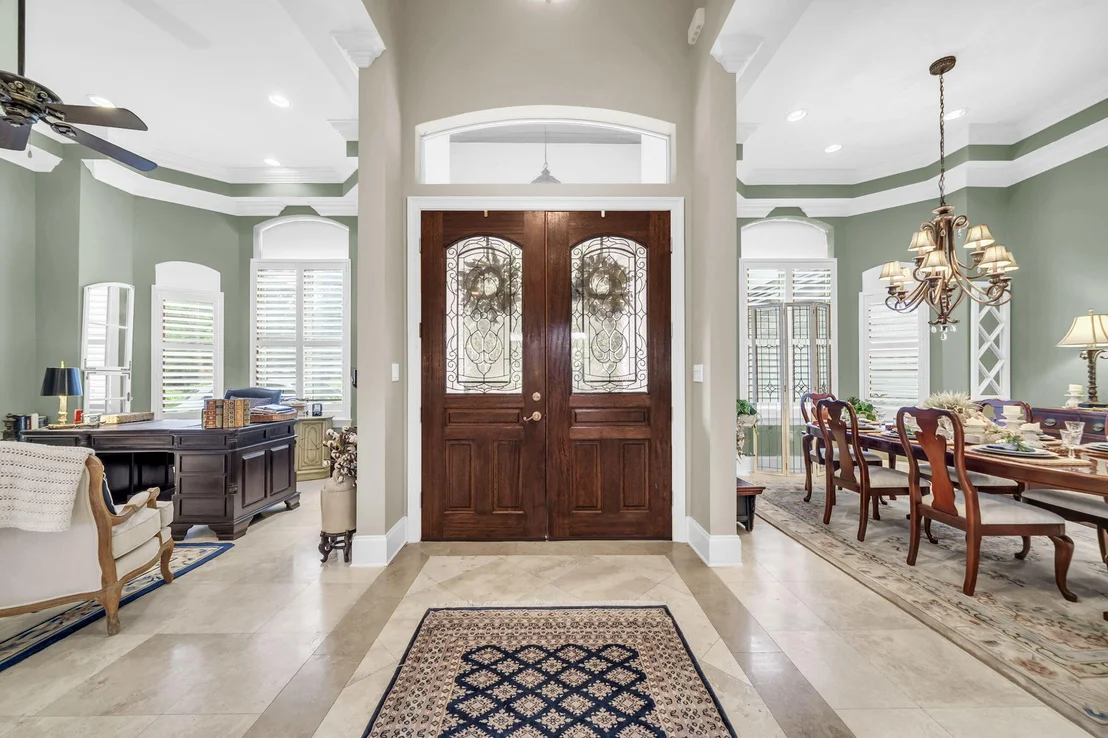 Photo of 4470 Stonebridge Road