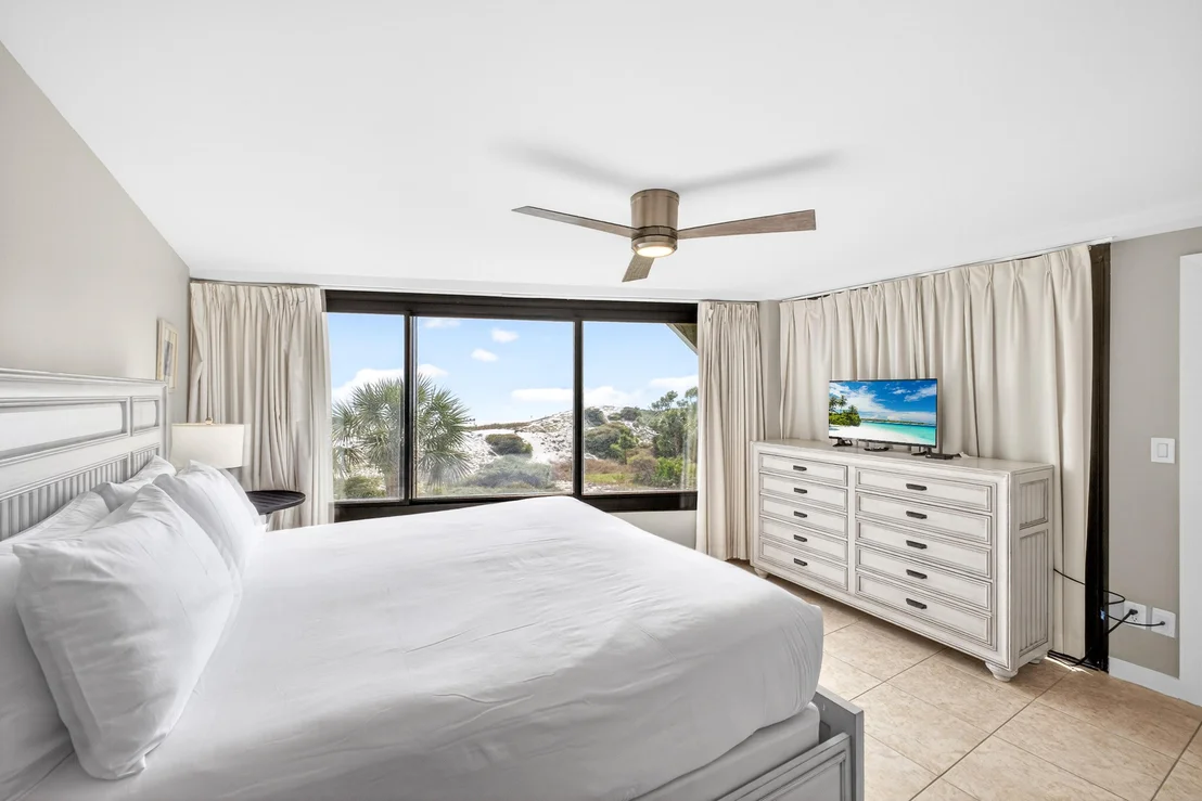 Photo of Unit 4033 at 4033 Beachside One Drive