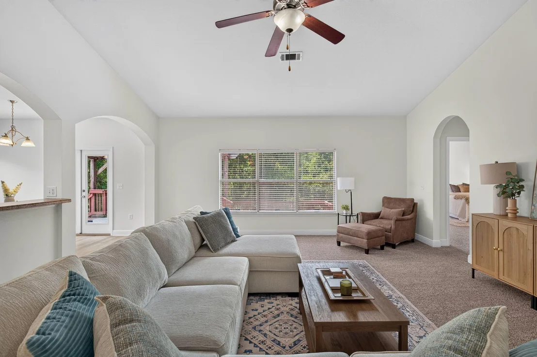 Photo of 143 Crab Apple Avenue