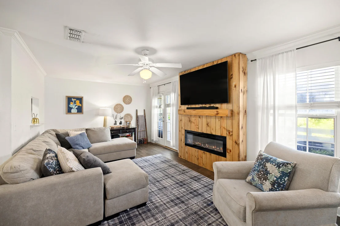 Photo of 759 Majestic Drive