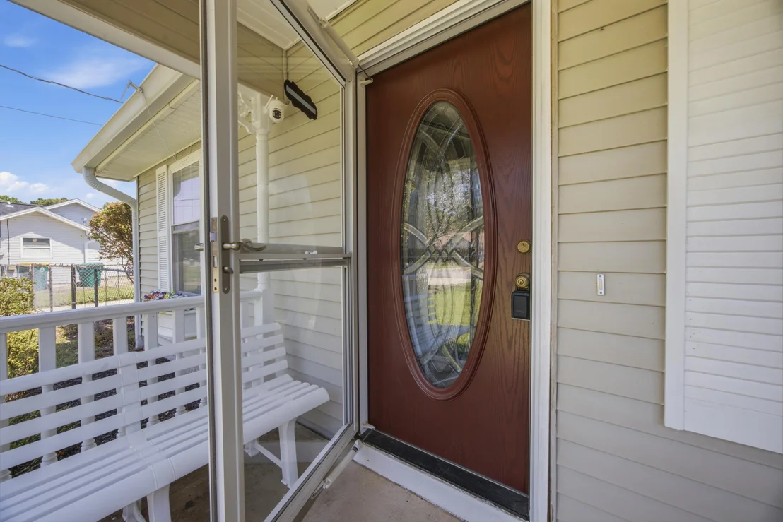 Photo of 220 W Walker Circle
