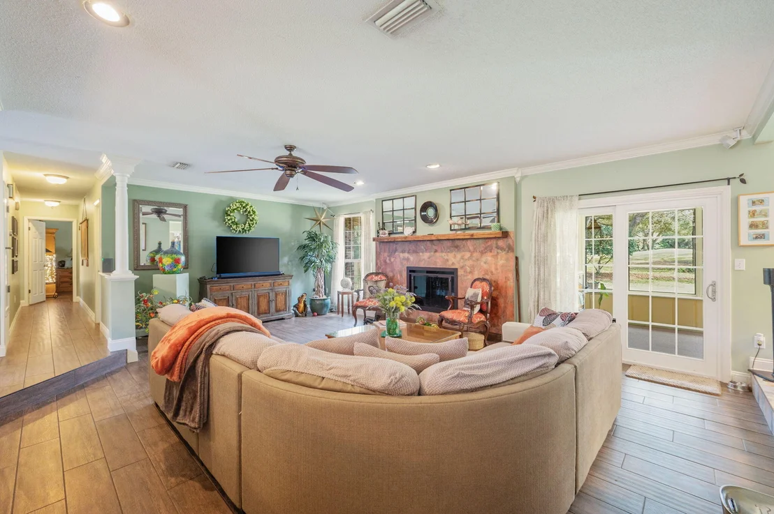 Photo of 907 Jason Drive