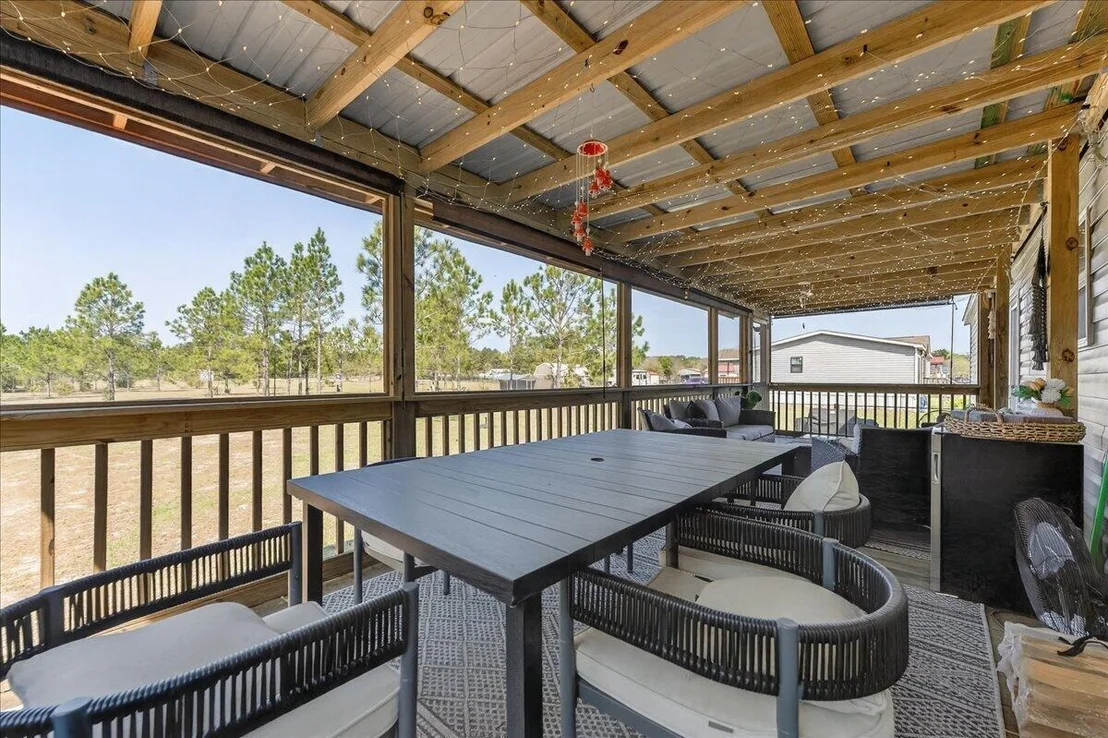 Photo of 4669 Thoroughbred Drive