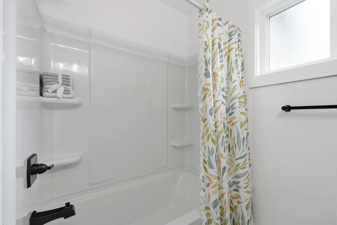 Photo of 640 Cornwall Terrace