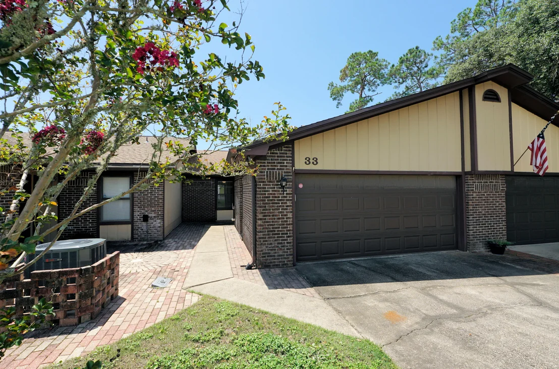 Photo of 33 Hidden Cove Way