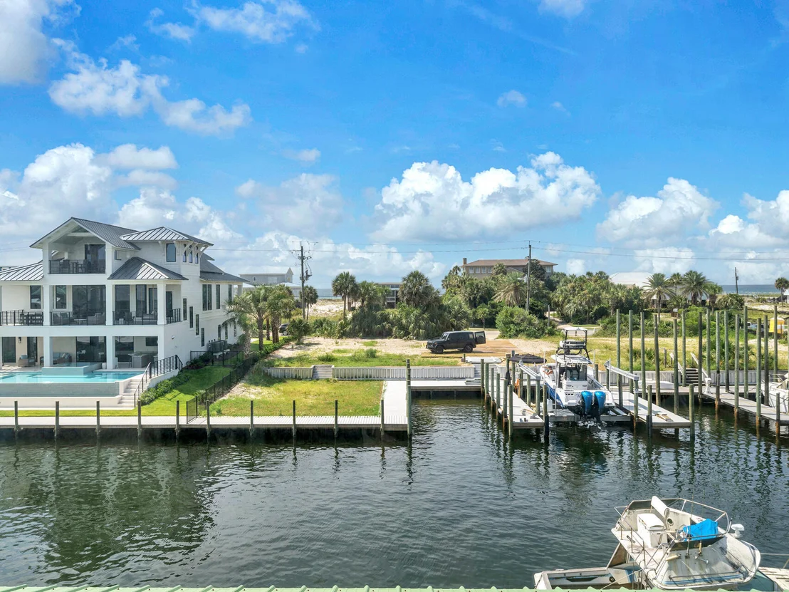 Photo of 604 Magnolia Drive