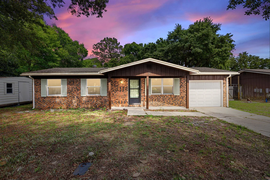 Photo of 12 Twisted Oak Trail