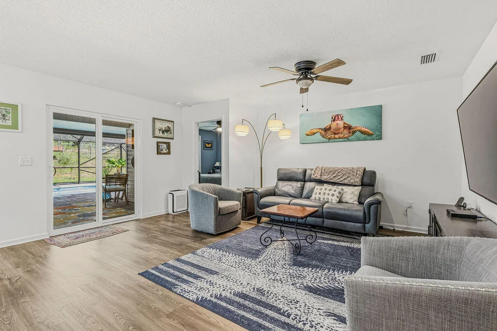 Photo of 672 Squirrel Road