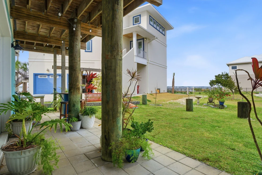 Photo of 1468 Bermuda Drive