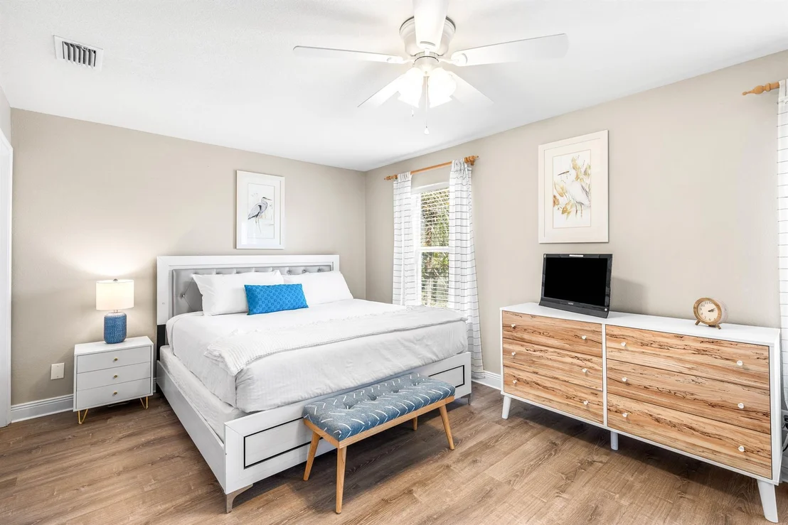 Photo of 4430 Ocean View Drive