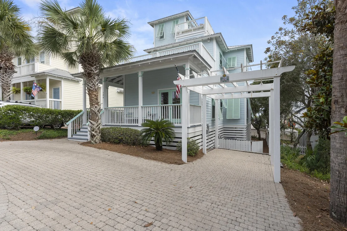 Photo of 124 Pointe Circle
