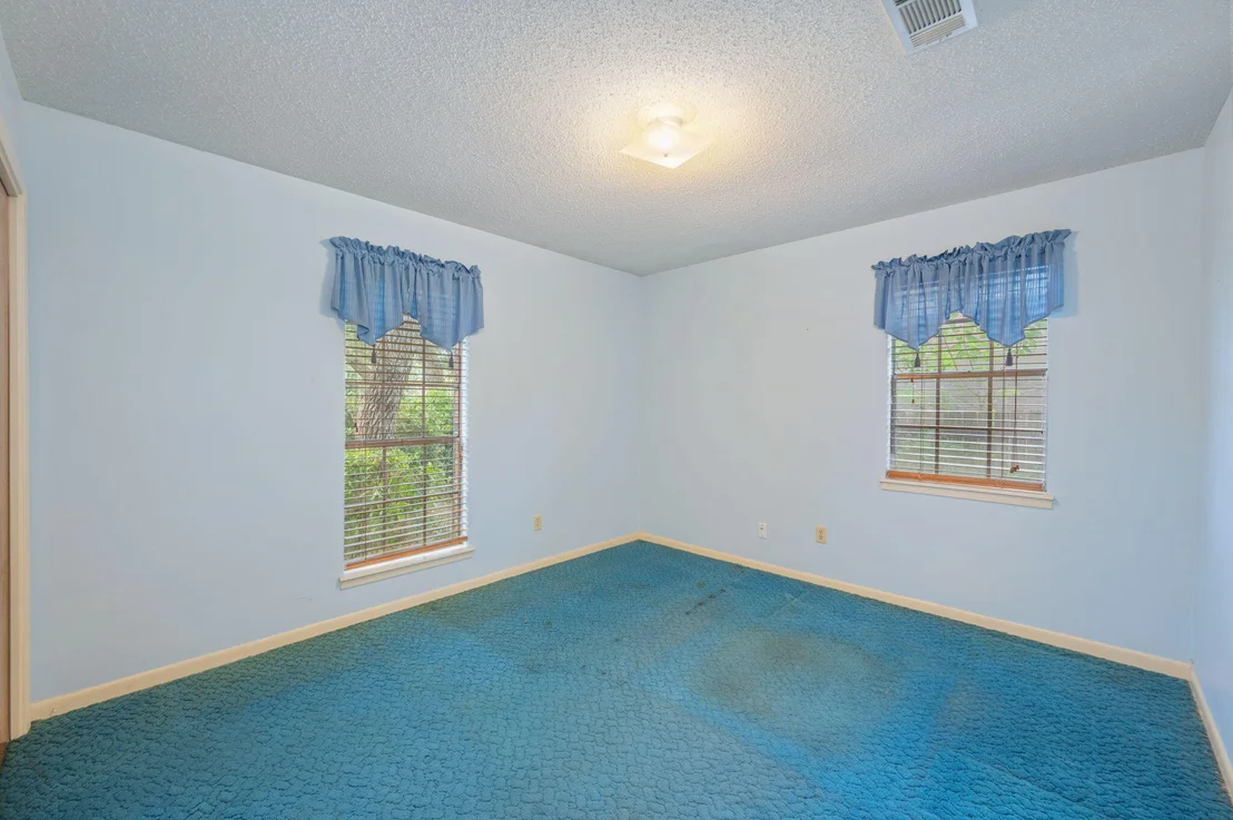 Photo of 17 8th Avenue