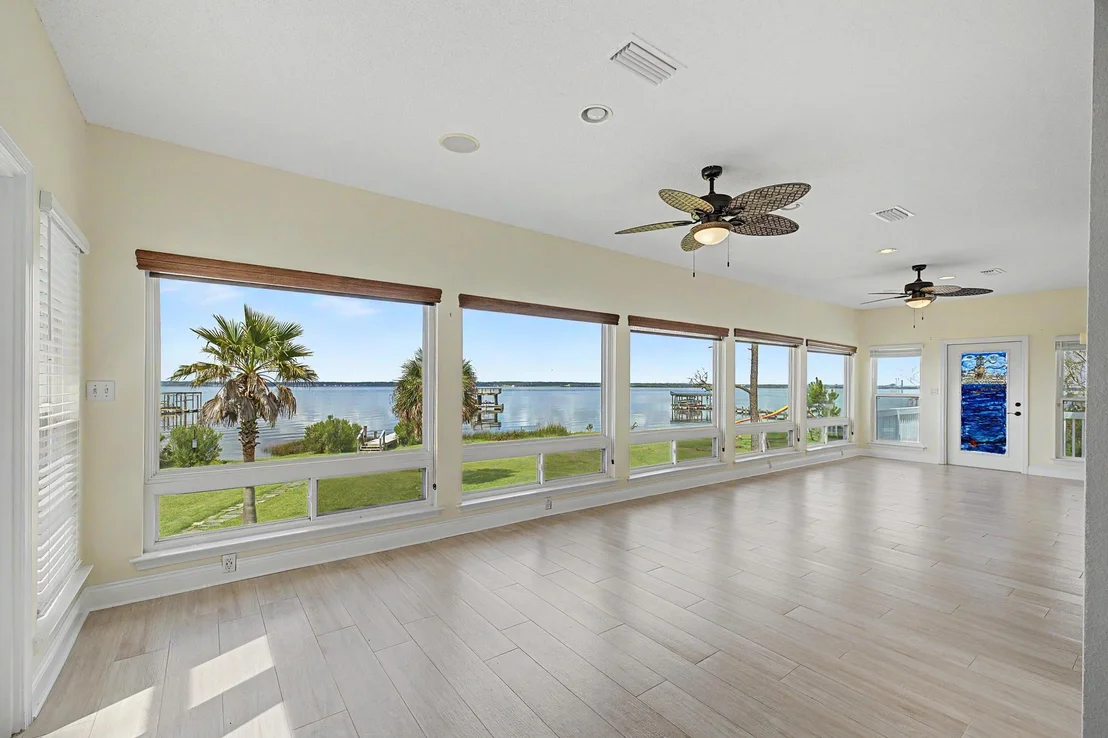 Photo of 4501 Bayside Drive
