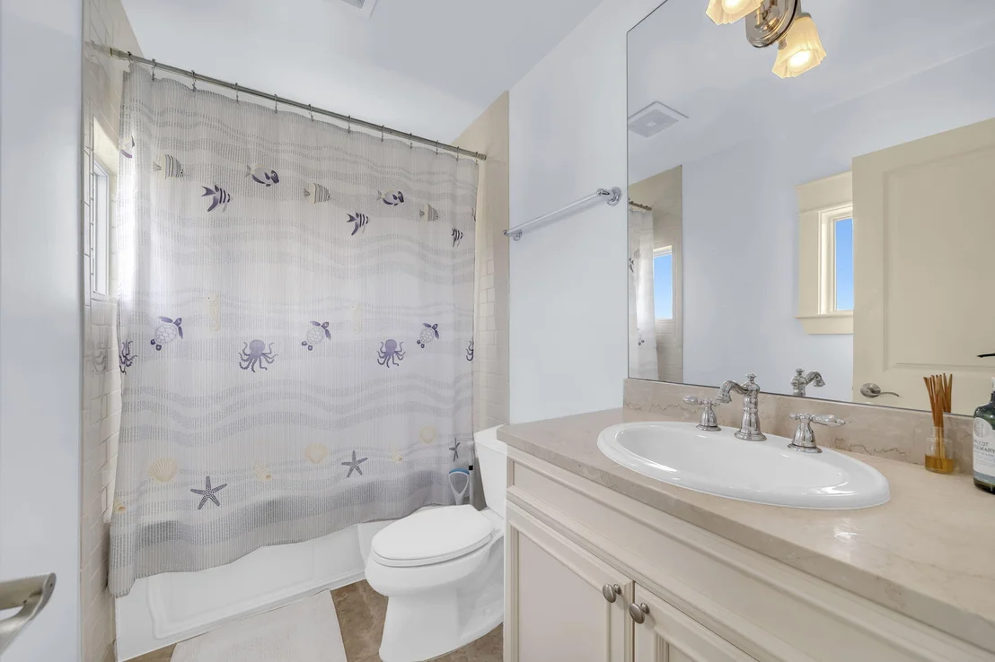 Photo of 28 Varazze Cay