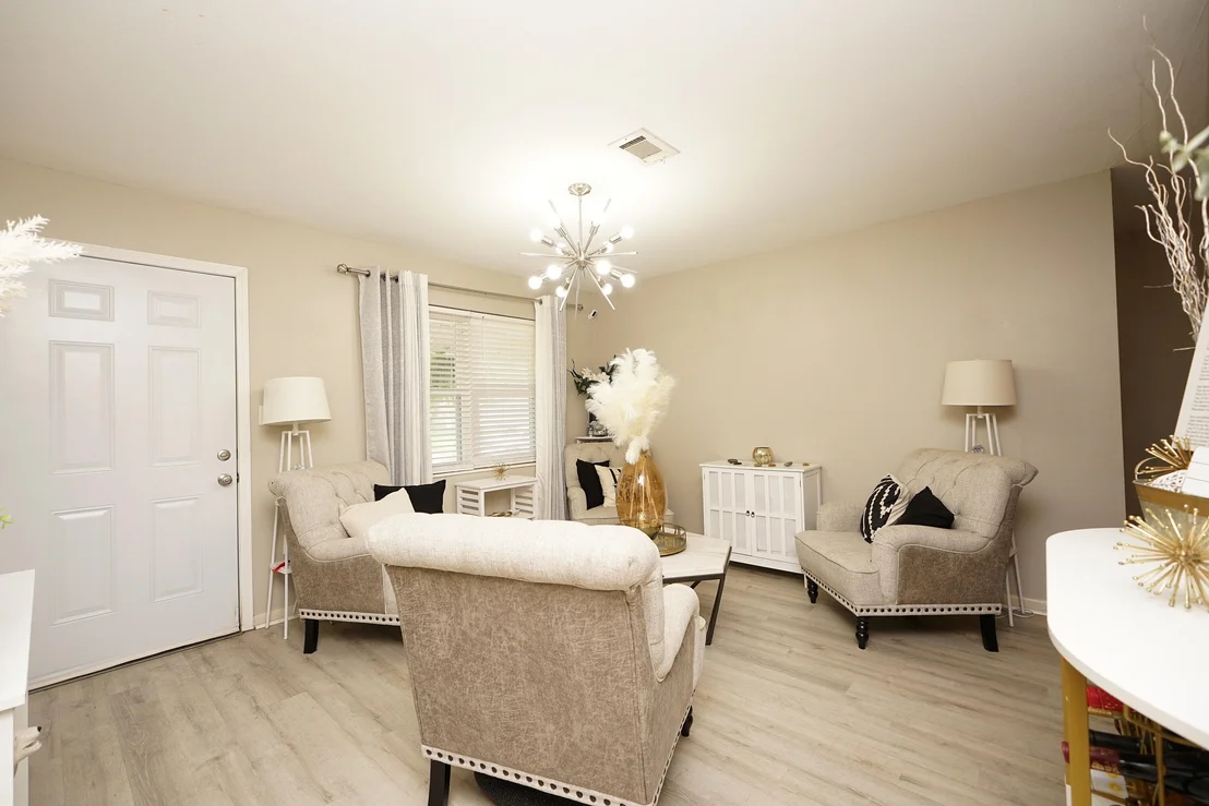 Photo of 127 Pryor Drive