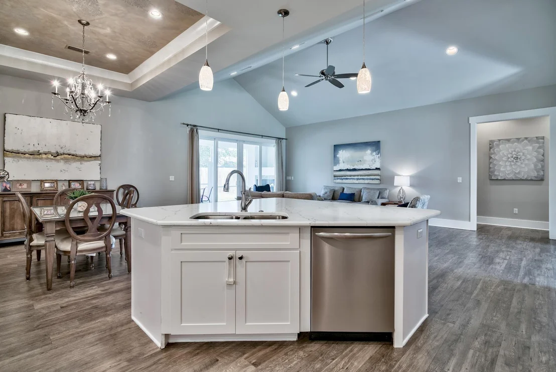 Photo of 989 Forest Shore Drive