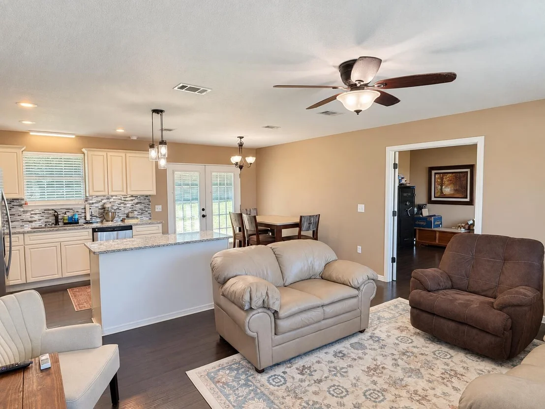 Photo of 3162 James Kennedy Road