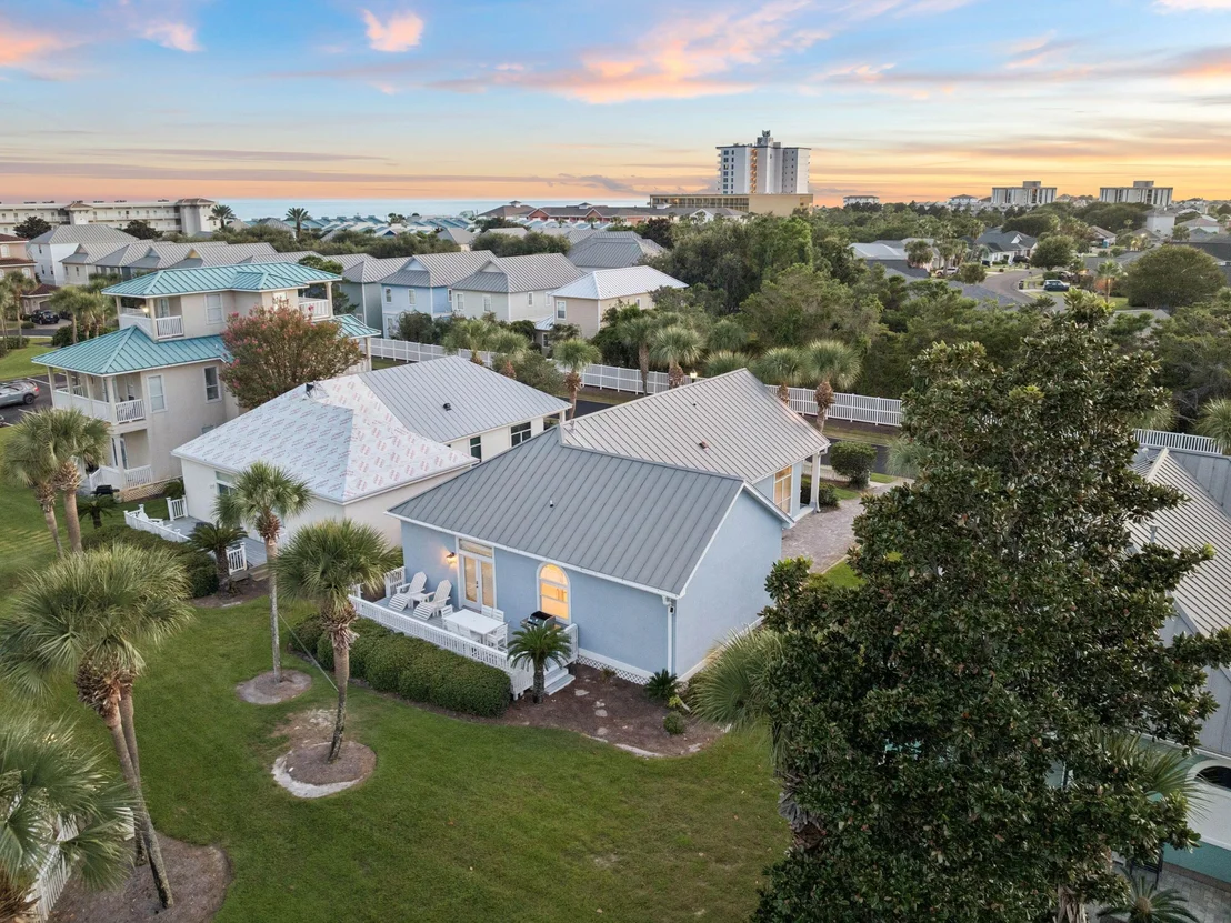 Photo of 351 Maravilla Drive