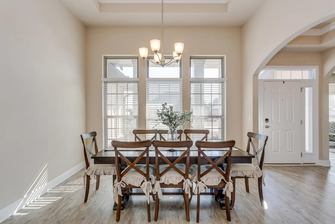 Photo of 412 Chickadee Street