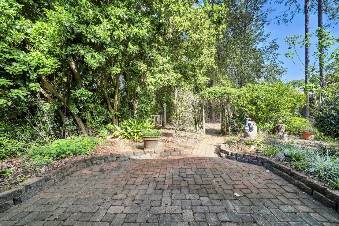 Photo of 129 Gleneagles Drive