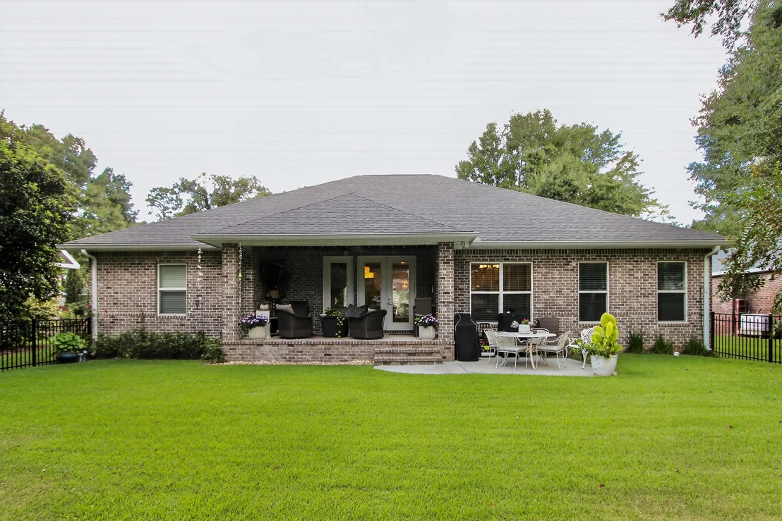 Photo of 4809 Grove Street