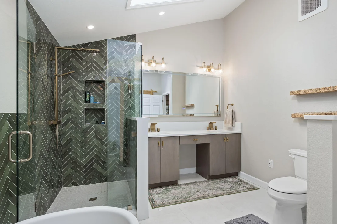 Photo of 255 Edge Avenue