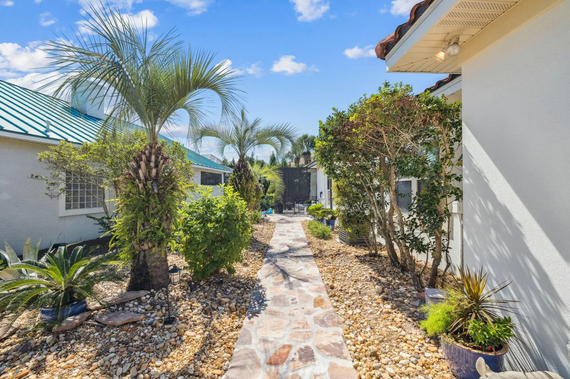 Photo of 4732 Papaya Park